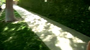 Jessie Rogers Gets Splattered in Jizz Deepthroat