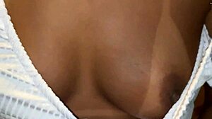Amateur Brazilian Sexy Ass Latina Found On Street Convinced To Show Big Butt In Public Outdoor Flashing