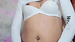 rica blanca trans jerks off cock