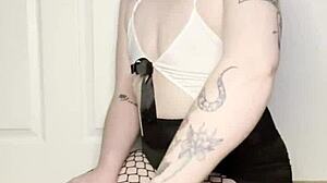 Big Trans Ass Bounces on Dick in Ftm Crossdressing Fetish