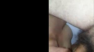 La primera 007 appears as an amateur video with a unique first-time theme and simple setup