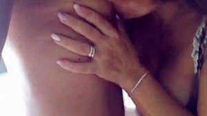 mia moglie ama pulire in mutandine per poi farsi scopare