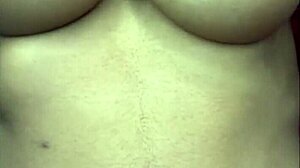 morena cachonda follando su culito bien rico