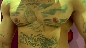 Oh, roommate gives ass to keep secret!