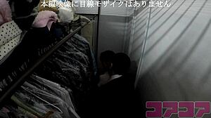 盗撮 入社2年目ｏｌと会社貸しロッカーでsex