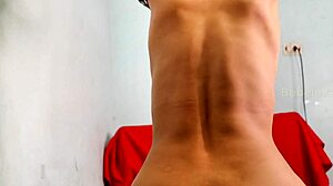 Watch bebelexxx suck that vibrator in her wet pussy now!