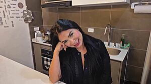 Alejandra palacios gives deepthroat to cheer tired husband