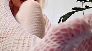 Beautiful Mistress Elza Koms Dominates with Fetish Feet!