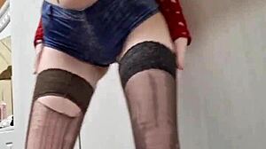 Teen Elza Kom Sniffs Panties And Gets Fucked