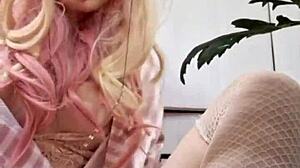 Beautiful Mistress Elza Koms Dominates with Fetish Feet!