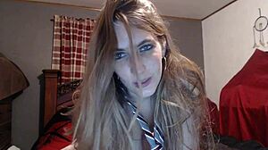 Intriguing Milf Roxxxanne69 Fingers Herself In Intense Masturbation Session