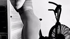 Creeper Massage Workout With Ass Focus!