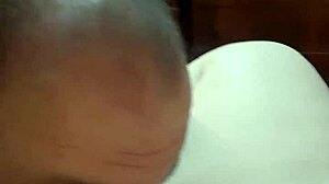 Watch this wife lick pussy