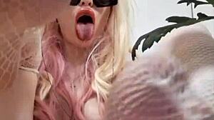 Beautiful Mistress Elza Koms Dominates with Fetish Feet!