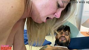 Milf loira enjoys double penetration in tits and pussy