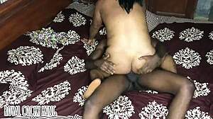 Big mummy spreads legs for maintenance guy's royal cock.