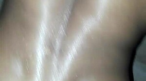 dandole duro a ese monster cock con nalgadas intensas