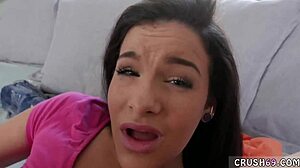 Teen Masturbates Perfectly for Cash