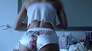 Quick blow job and cum in mouth before mass