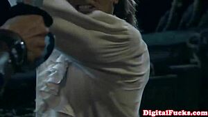 Jesse Jane in Close-Up FFM Threeway