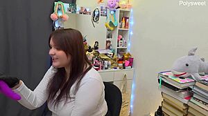 Backstages Always Look Weird With Curvy Brunette