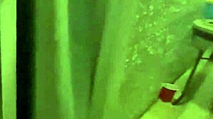 Amateurs suck monster cock in hotel for cum in mouth