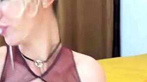 white girl loves sloppy deepthroat milkybabes