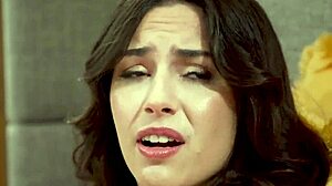 Just Put Your Finger In And Make Your Petite 18+ Stepsis Squirt.