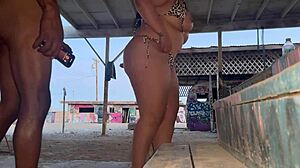 Stranded Thicc Pawg Trades Sex For Directions With Stranger