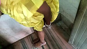 Desi Indian Housewife Gets Hardcore Fucking