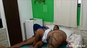 Gordinha safada e gostosa adora dar o cuzinho