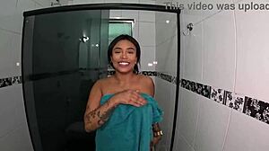 why doubled mess with latinas maju fagundes and milena queiroz bathing in toilet party?