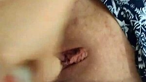 novinha se masturbando no trabalho sente prazer intenso