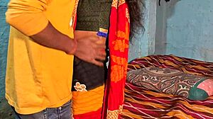 hot bhabhi in saree gets fucked