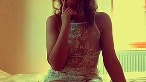 Does this hot british milf lilithalgol squirt during solo masturbation?