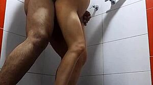 Esposa infiel amateur nora milf enga�a al esposo y es follada en la ducha de un hotel por el enorme semental andy z 94 que conoci� en la estaci�n del metro - rica mamada profunda descuidada