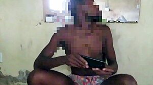 Quick cellphone repair turns into ass spreading fuck