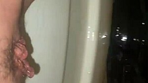 i love pissing outside, it feels so great