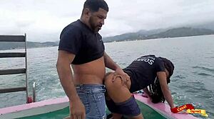 Sexo Anal Em Alto Mar