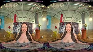 Vrallure Meditating With Alyx Star