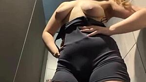 Crazy Squirting And Fucking In The Gym