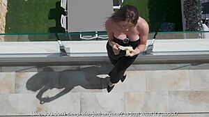 Neighbor Treats Me to Dick After Dinner Invitation