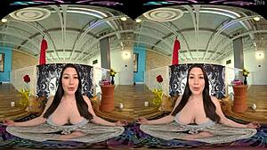 Vrallure Meditating With Alyx Star