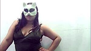 i'm getting ready for a livestream, do you like my dress? wanna see me live on damaslatinasnet