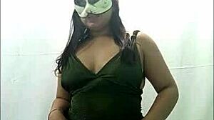 i'm getting ready for a livestream, do you like my dress? wanna see me live on damaslatinasnet