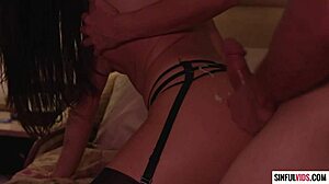 Hot Brunette Cougar India Summer Has Bedroom Sex