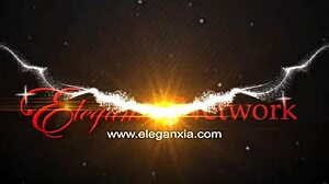 Sensual India babe knows she's hot and dances to music