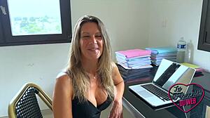 Milena the sexy French milf loves big ones