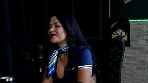 morena gostosa faz stripper mostra os lindos peitos depois de falar que n�o gosta da exposi��o e sobre ficar com famoso - tifany rocha swing cast