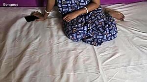 रिया भाभी घर पर अकेली थीं और हमने साथ चुदाई की